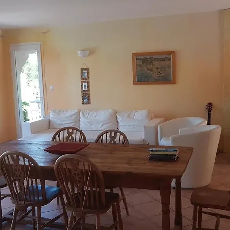 Presqu'ilegiensvilla200m²plainpiedterrain1200m² Villa *